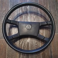 Изначально руль другой был,на те времена шикарный.И знаменитые сёмеровские кресла.А так в целом это всё ноги с копейки.У ваза уникальна только Нива.Ну и с 2108 что-то немного меняли в конструктивном плане ну и всё 9-е семейство пошло.Нет у нас автопрома.