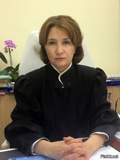 Там где он учился - она преподавала