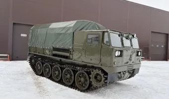 Да, они стоят, у нас в регионе тоже чел тягач продает за 3,5. Типа такого.