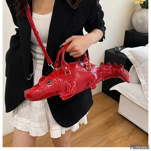 Бренд Verlab выпустил сумочку в виде батареи