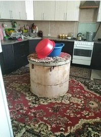 От бесвкусицы в стиле "дорохо-бохато" до обычной бесвкусицы и нелепости...