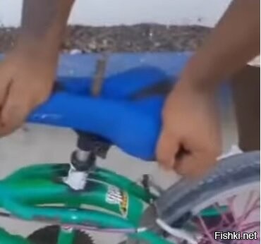 Видал покруче при таких же обстоятельствах - сидение опускается, обнажая заточенную арматурину сантиметров 10!