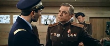 Решил посмотреть фильмографию Анатолия Кузнецова (1930-2014)... Испытал шок! Снимался с 1954 года- "Опасные тропы". Крайняя работа 2012г.- "Мосгаз". 108 ролей, маленьких эпизодических и больших (эпопея "Освобождение"). Озвучка и дубляж- 43! 
Вот такой он, наш красноармеец Сухов!!!