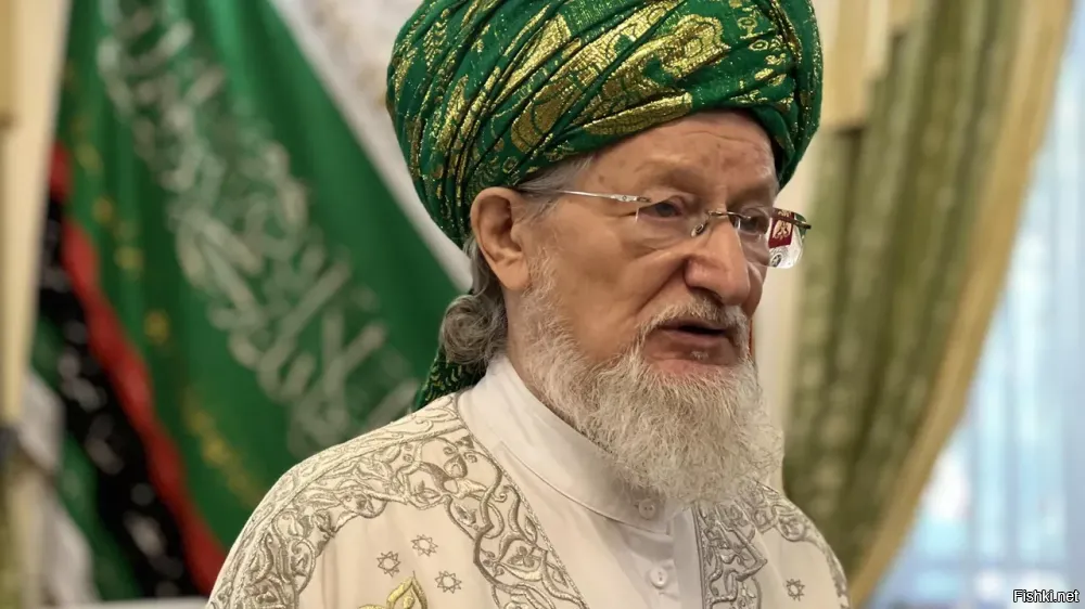 Верховный муфтий призвал мусульман не совершать молитвы в публичных местах
Верховный муфтий Таджуддин: молящиеся в публичных местах делают это на показуху

==================
Эти пи.... даже муфтий не указ. Чистая провокация....
Гнать таких от сюда ссаными тряпками...