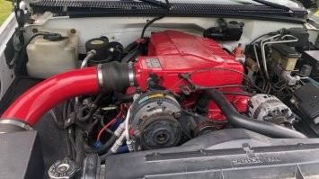 Есть недостижимая мечта  
GMC Suburban Lingenfelter 9.9 L