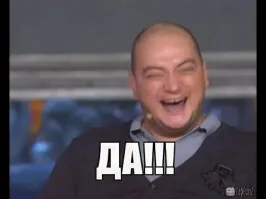 Мужчина нарисовал «Чужого» на грязной машине