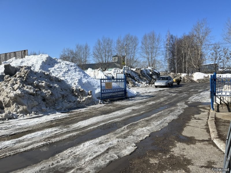 Пусть тает постепенно.
Иначе уплывем.
Всему свое время.
