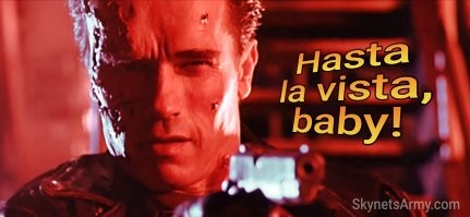 Робот упал во время шоу на выставке и разбился вдребезги