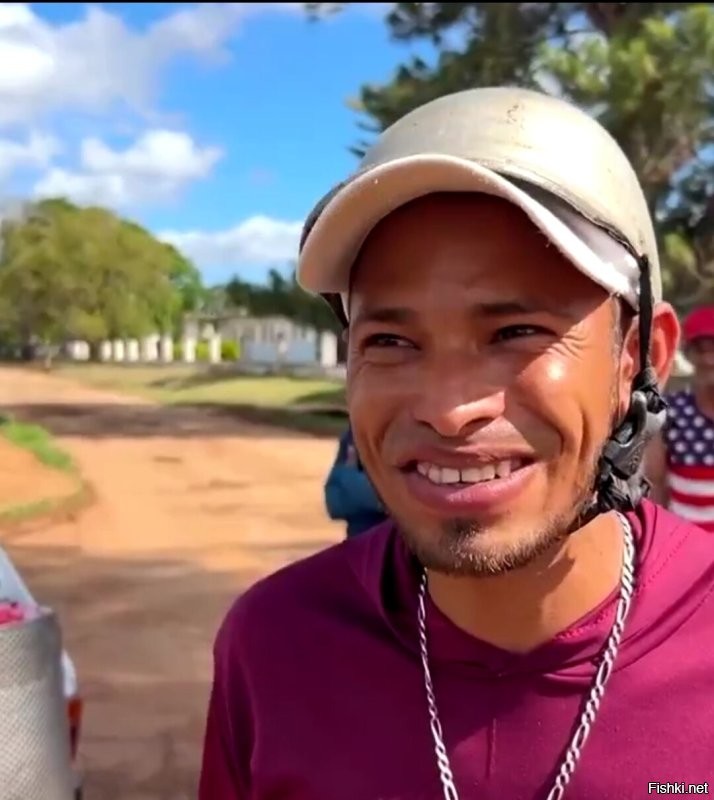 Да это же Льюис Хэмилтон!