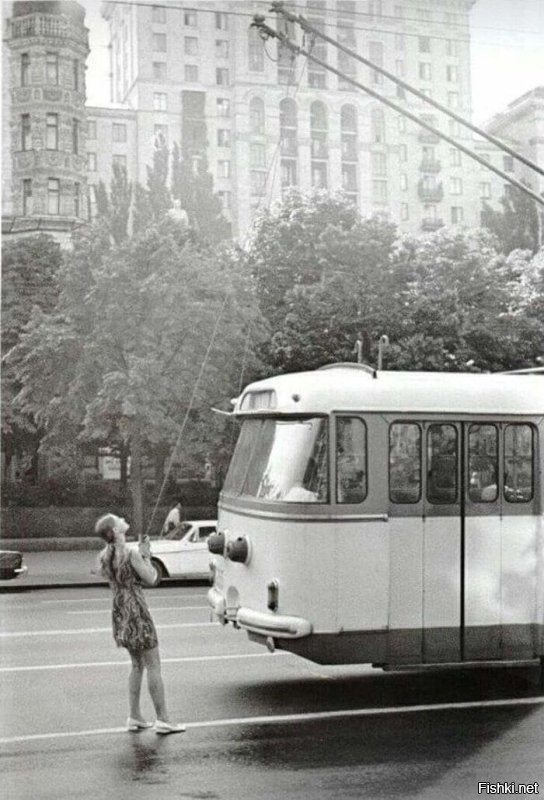 1975-й. Женщина - она тоже человек!