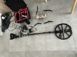 Я в вторник в Латвию . Мд уже подготовил с собой . Там его и оставлю , надело туда сюда возить . Себе новый взял СТХ3030 а 800тку там оставлю .