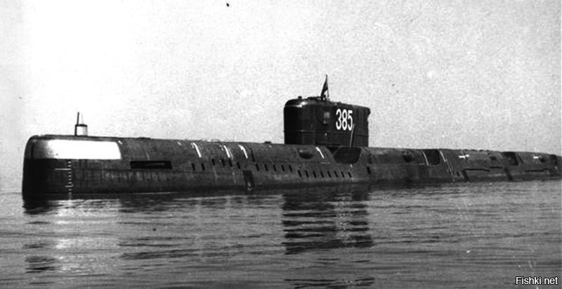 АПЛ 675 проекта. Стреляет крылатыми ракетами только из надводного положения.