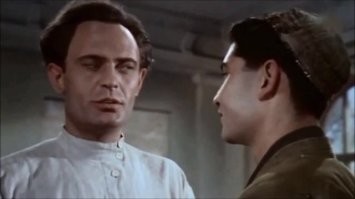 В 28-й номинации с очень странным названием - не лучшая песня, не лучший исполнитель, не лучший саундтрек, а какая-то шляпа где он упомянут после Ганса Циммера и с какой-то тёткой, что и спела одну из песенок к мультику в 1995-м году. И это не левый пассажир, что требует 27 миллионов!!???? Думаю Ганс Циммер и Элтон Джон вместе даже половины от этого не получили. Охреневший ниггер с именем Никто.
Отправить его с почетом в Зулусию - там его место, там его все любят.
p.s.
Повторюсь - больше достижений нет, только ИИ может что-то нарыть на него, так потом глядишь выяснится, что он сам проплатил эти хвалебные реляции.