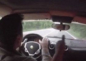 Два дебила, один хрен знает что вытворяет на дороге, другой хвалит его!