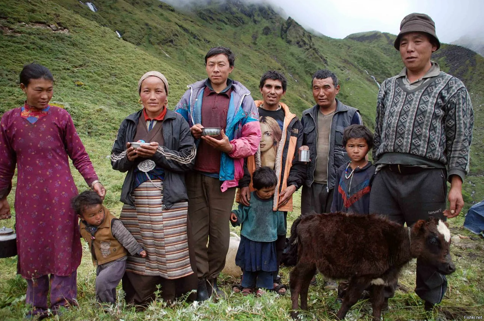 Распродажа просветления. Богатый бизнес, но Шерпы живут очень скромно.