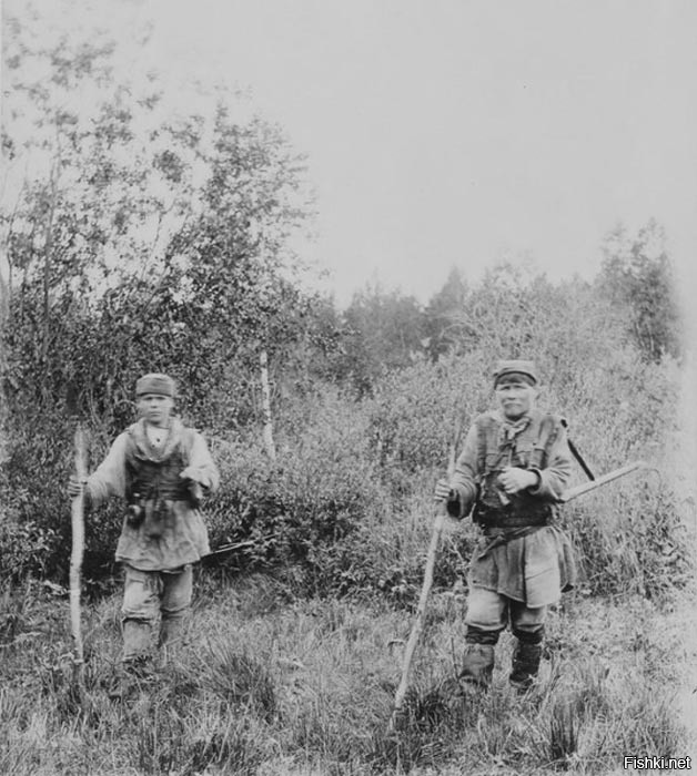 Зыряне - финно-угорский народ северного Урала.
Редкий случай для северных народов - у них была своя собственная письменность.
