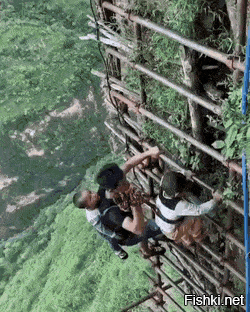 С азиатами не сравнить, вот где отрыв в иную реальность ...