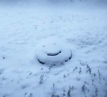 О, у меня тоже такое есть. Фоткала люк, показалось... забавно)))