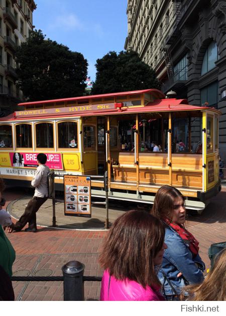 в SF есть и классические трамваи (первые две фотки) и cable car