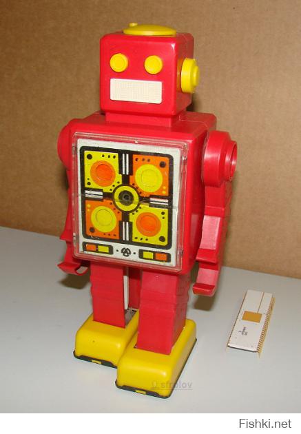 ох, накатило))) только забыли про шагающих заводных роботах, у которых на пузе кружок красно-жёлтый крутился. до сих пор храню как память