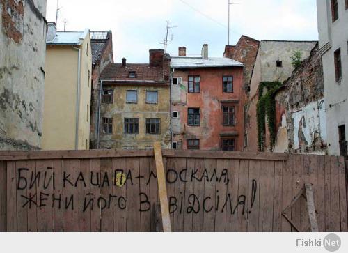 ты не понял, майданутым пукан рвёт, что Крым просрали, вот они и кидаются какашками(фотками, коментами), у них во всём Путин виноват, ущербные они , это тоже Путин виноват