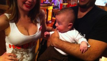 Куда пялимся?!