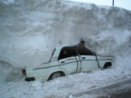 Бред! Автор фантазер!
где про воркуту? там через раз в два года снег до 4 этажа!!!