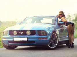 Сексуальные девушки и красивые автомобили