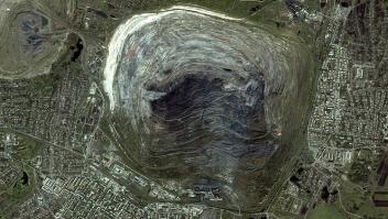 А как же коркинский угольный разрез? Его тоже видно из космоса