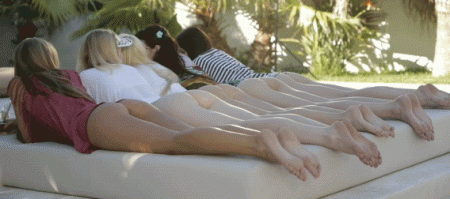 НА ПОСЛЕДНЕЙ ПРОСТО ЗАВИС