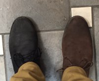 -Ты чё дурак? сходи домой ботинки смени.
-А Я там был уже, там такие же стоят.)))))