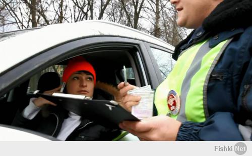 аллё Папа меня тут дяденька полицейский обижает -скажи ему что он плахой