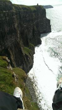 мне конечно далеко до этих снимков, но вот моё, сделанное в прошедший вторник. около 180м высота. Cliffs of Moher. Ireland