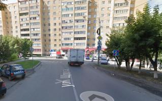 Так точно. Вот 5.6 «Конец дороги с односторонним движением». При повороте необходимо занять крайнее положение ближе к стороне, куда необходимо повернуть