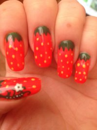 №29 супер)
поделюсь некоторыми своими, делаю сама, косячки есть=)
а насчет времени лишнего - зря вы так. переделываю ногти раз в 3 недели, занимает это часа 2 (не думаю, что это так уж много). заранее скажу, что с домашними делами вожусь каждый день