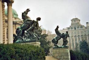 10 самых удивительных статуй со всего мира