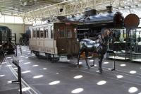 "Такое уж не встретить на дорогах"

-------------
Почему не встретить?
Вот дугласский (о.Мэн) общественный транспорт (именно общественный транспорт, а не туристический аттракцион, у горожан даже проездные есть)