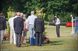 ... ну и ваш покорный (воооон тот )