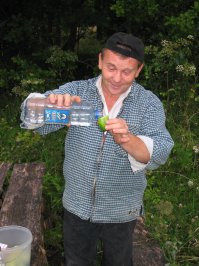 Считаю важным в фотографии не мудрёность терминов (поверьте, я ими тоже владею), а картинку, получаемую на выходе.
ЗЫ
Минусы не мои. Не люблю минусовать оппонентов.
Мир вам!