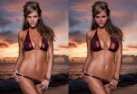 Слева естественнее и красивее. Как и принципе Фокс.