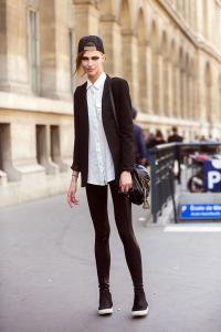 Пиздец подруга эта на Словетского похожа!