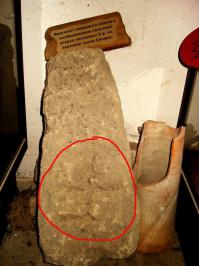 А почему спорный вопрос? Свастика с покон веков была символом добротным, а то что её считают немецким отродьем так это просто люди неграмотные.
фотка с Крыма, судак.