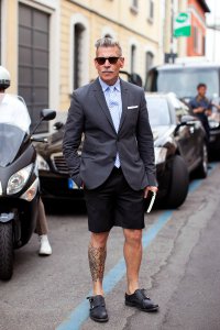 одного из них только знаю. Ник Вустер 1960 года. Так сказать "модник до костей."