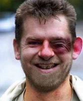 Кожу можно окрасить и проще)