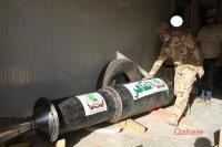 Они не лоханулись, там у боевиков всё получилось как задумано. Это самодельная установка на манер морского бомбомёта  летит недалеко, но взрывается мощно. У них там на поток поставлено производство подобного.