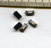 как ты их засунул в корпус??) я на микриках как на картинке + крест от джойстика денди запили тетрис, вот это тема была, трещал так, что уши болели)))