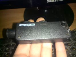 Вот сделал по быстрому пару фоток:
1 - Монитор (белый цвет)
2 - Офисная бумага, цифра "7" 7-м шрифтом напечатана на лазерном принтере
3 - Джинсы. Рисунок - мелкая клетка, оттого белые волокна
4 - Джинсовая рубаха