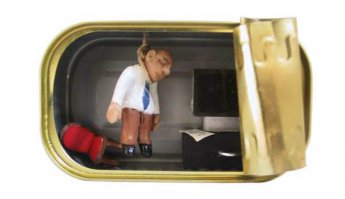 Любопытные миниатюрные диорамы в банках из-под сардин