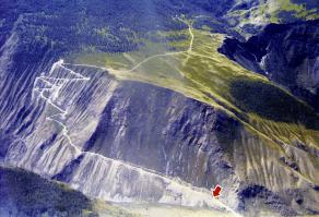 Автору надо съездить на Алтай, на перевал Кату-Ярык. Хапнет экстрима, особенно если у него не джип, а "пузотёрка" какая-нибудь.