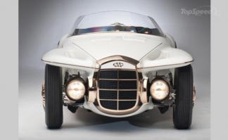 Даже ни разу не видел такого. Прикольный. 
А вот с фарами уже не очень.